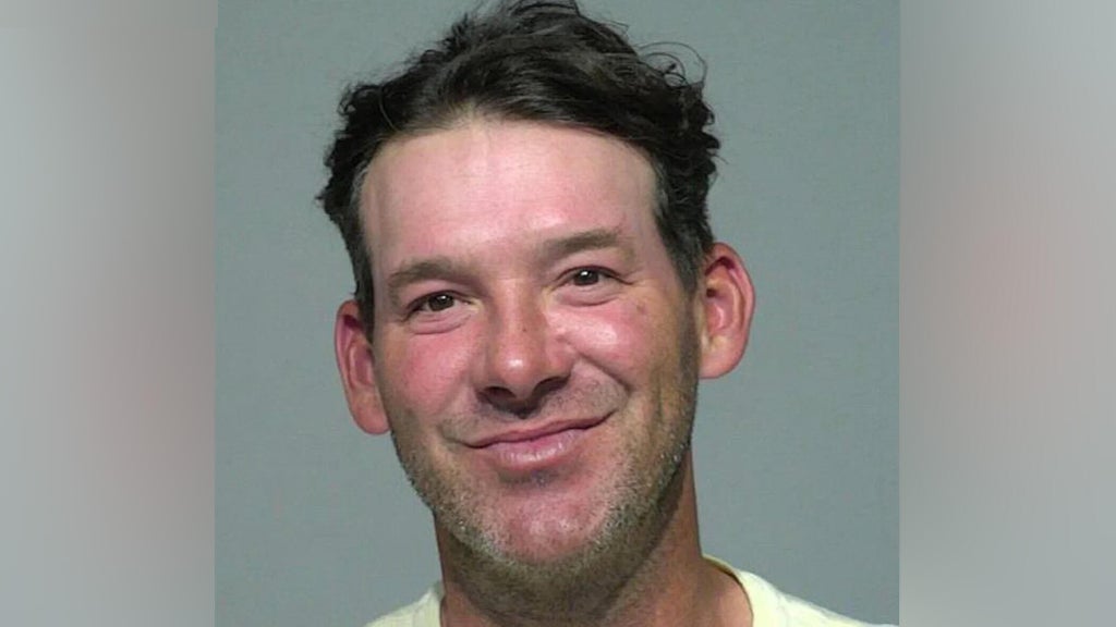 Tony Romo on leave from CBS Sports after arrest in Wisconsin on charge of driving while intoxicated — CBS Miami, Delray Beach Arts news