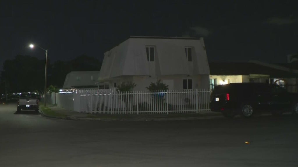 Man stabbed multiple times in Miami Gardens, police say — CBS Miami, Delray Beach Schools news