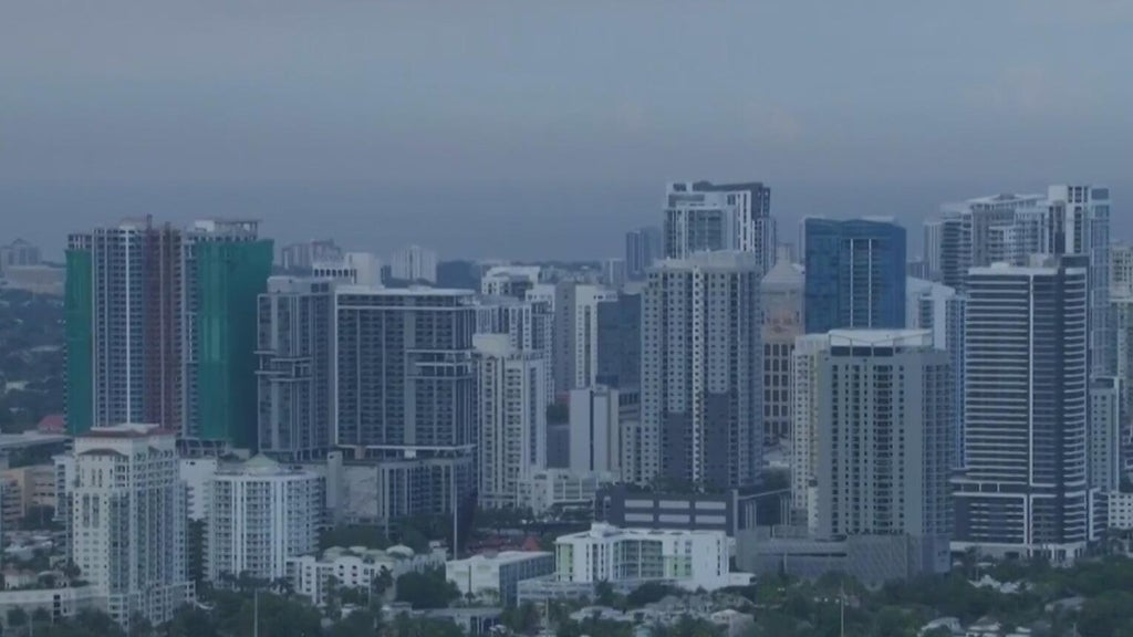 Fort Lauderdale, Wilton Manors mayors warn Amendment 3 could force service cuts, higher rents — CBS Miami, Delray Beach Government news