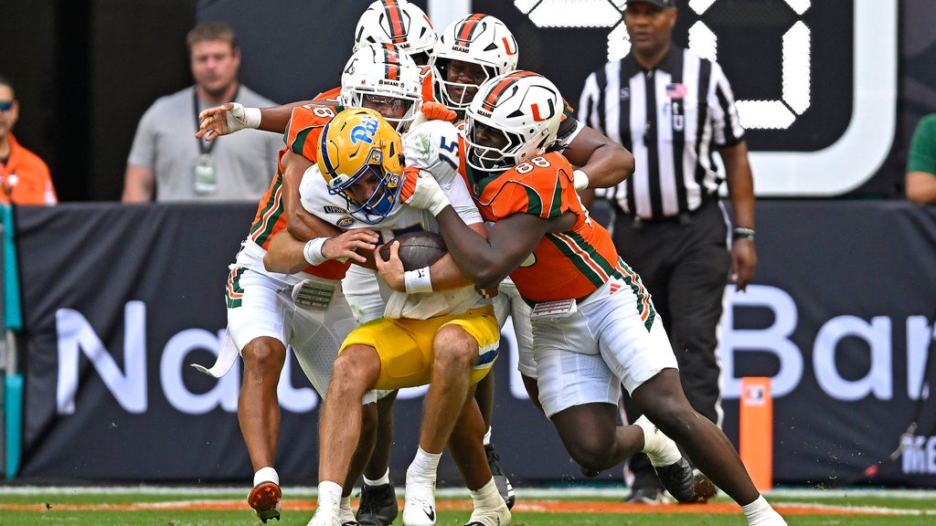 Malachi Toney's record-setting day powers No. 1 Miami past Pitt 52-23 — CBS Miami, Delray Beach Technology news