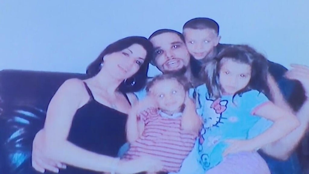 Jury member gets sent home in death penalty trial of Miami man who admitted to triple murder — CBS Miami, Delray Beach Community news