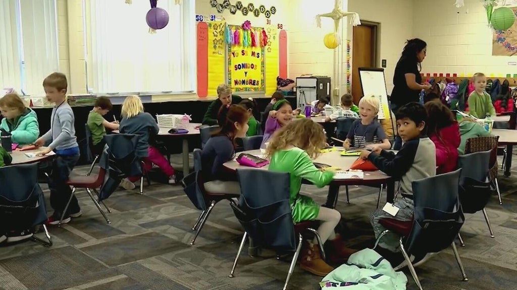 Teacher pay, school security issues on Dade and Broward ballots — CBS Miami, Delray Beach Real Estate news