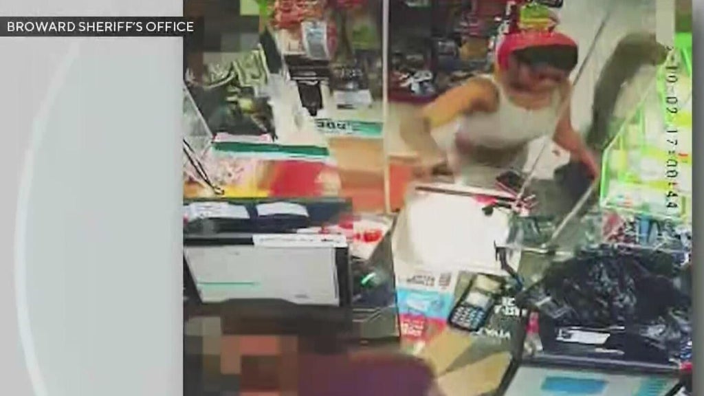 Search for woman who pepper-sprayed store clerk in the face after dispute underway — CBS Miami, Delray Beach Business news