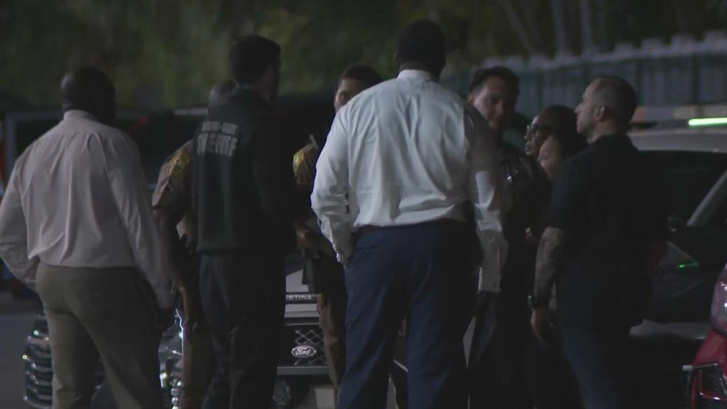 Questions remain after man, woman found dead after murder-suicide in northeast Miami-Dade — Delray Beach Community news