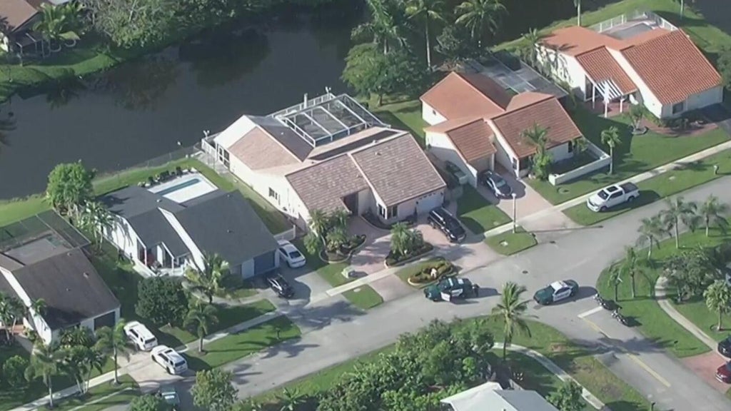 Broward deputies swarm Weston neighborhood for investigation — CBS Miami, Delray Beach Community news
