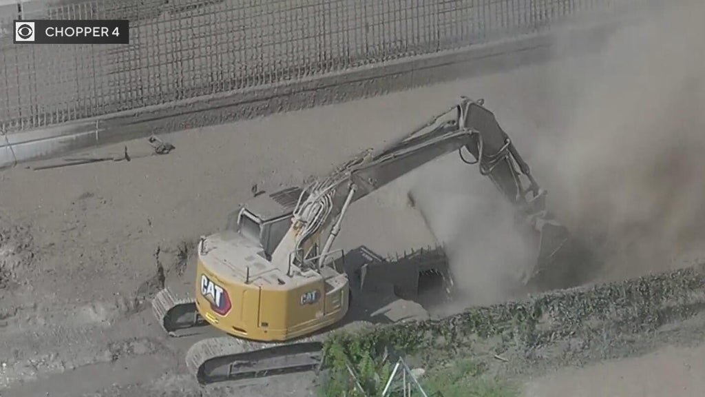 Gas leak mitigated, Florida's Turnpike reopened after excavator hits gas main causing major leak, officials say — CBS Miami, Delray Beach Community news