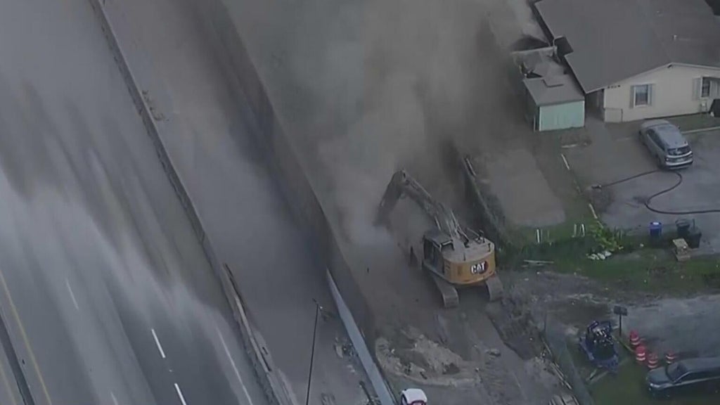 Residents near Florida Turnpike's gas leak speak out after being evacuated in Hollywood — CBS Miami, Delray Beach Community news