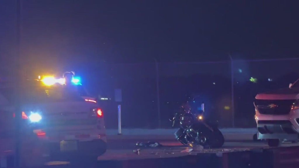 Large investigation underway after crash involving motorcycle in Miami Lakes — CBS Miami, Delray Beach Community news