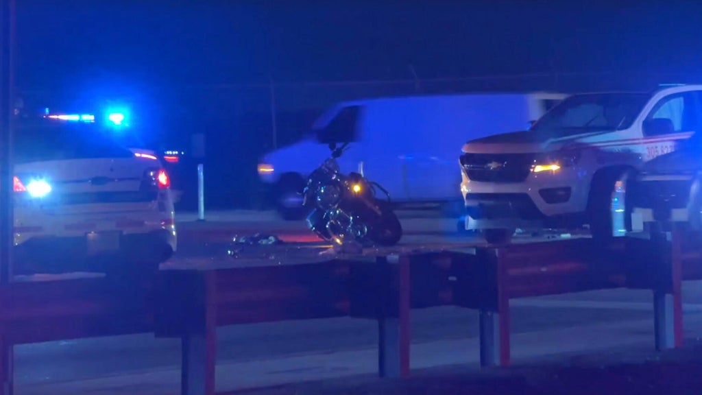 Motorcyclist airlifted to hospital after Miami Lakes crash, MDSO says — CBS Miami, Delray Beach Health news