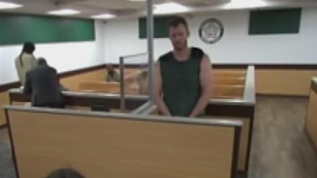 Lauderhill officer appears in court after being accused of taking over home of man who died — CBS Miami, Delray Beach Community news