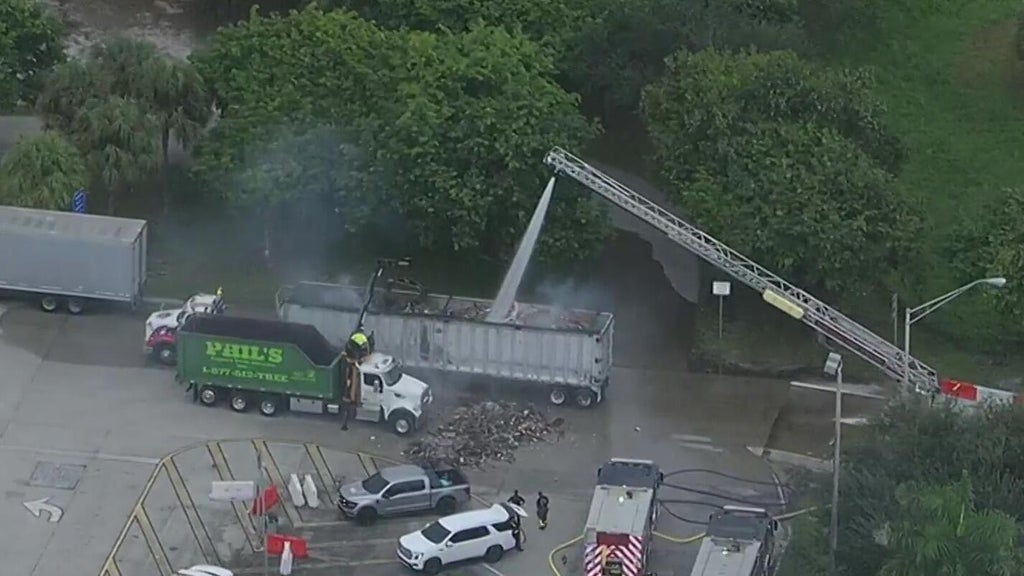 Northbound Turnpike reopens in Broward after truck fire — CBS Miami, Delray Beach Community news