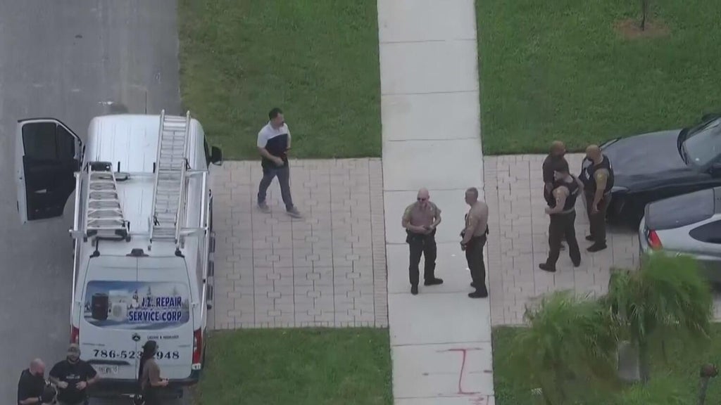 Gunman who shot pregnant woman and himself in SW Miami-Dade had a previous domestic violence case — CBS Miami, Delray Beach Community news