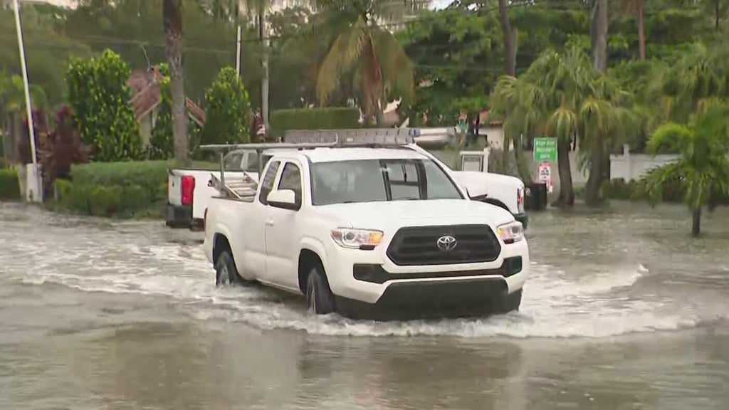 King tide flooding in South Florida could be worst so far as residents prepare for more surging water — Delray Beach Sports news