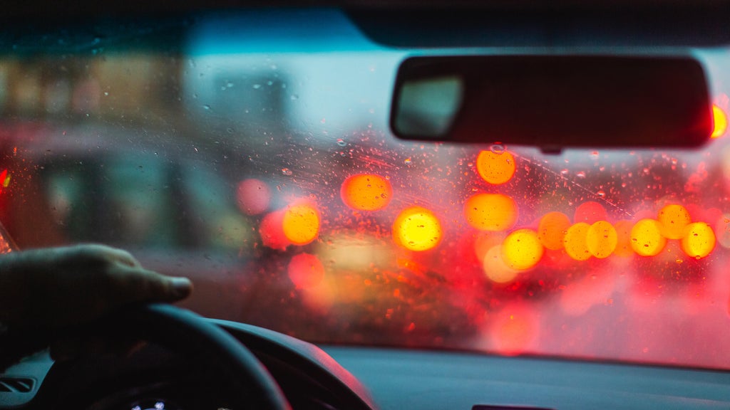 Driver arrested after throwing glass bottle at woman in Hallandale Beach road rage attack, police say — Delray Beach Community news
