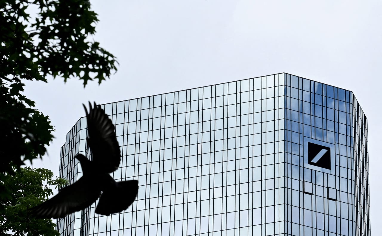 ‘Superintelligence’ may never arrive, Deutsche Bank says. What that could mean for the U.S. economy. — MarketWatch