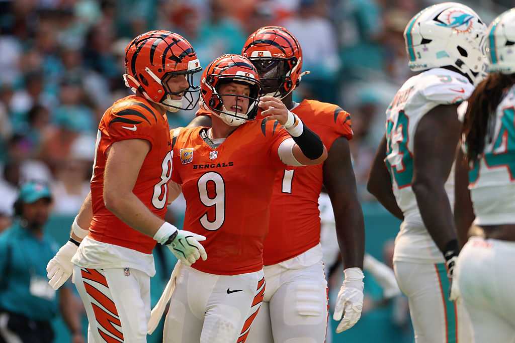 Burrow throws 4 TDs as Bengals beat Dolphins 31-24 — WPBF Sports Palm Beach