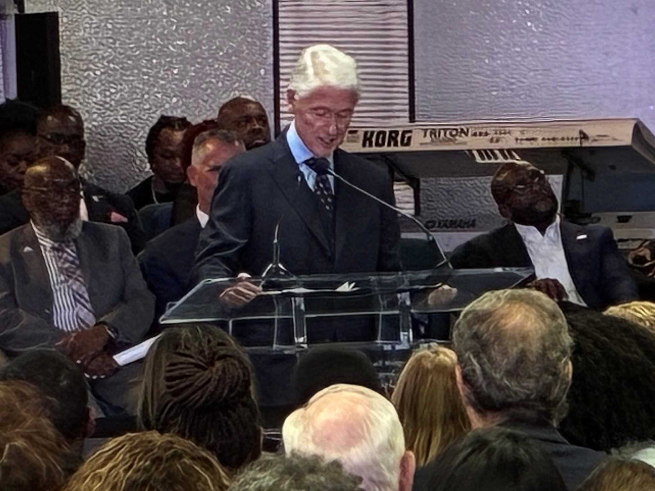 Former President Bill Clinton joins David Jolly at Pembroke Pines campaign event — WPBF West Palm Beach, Delray Beach Community news