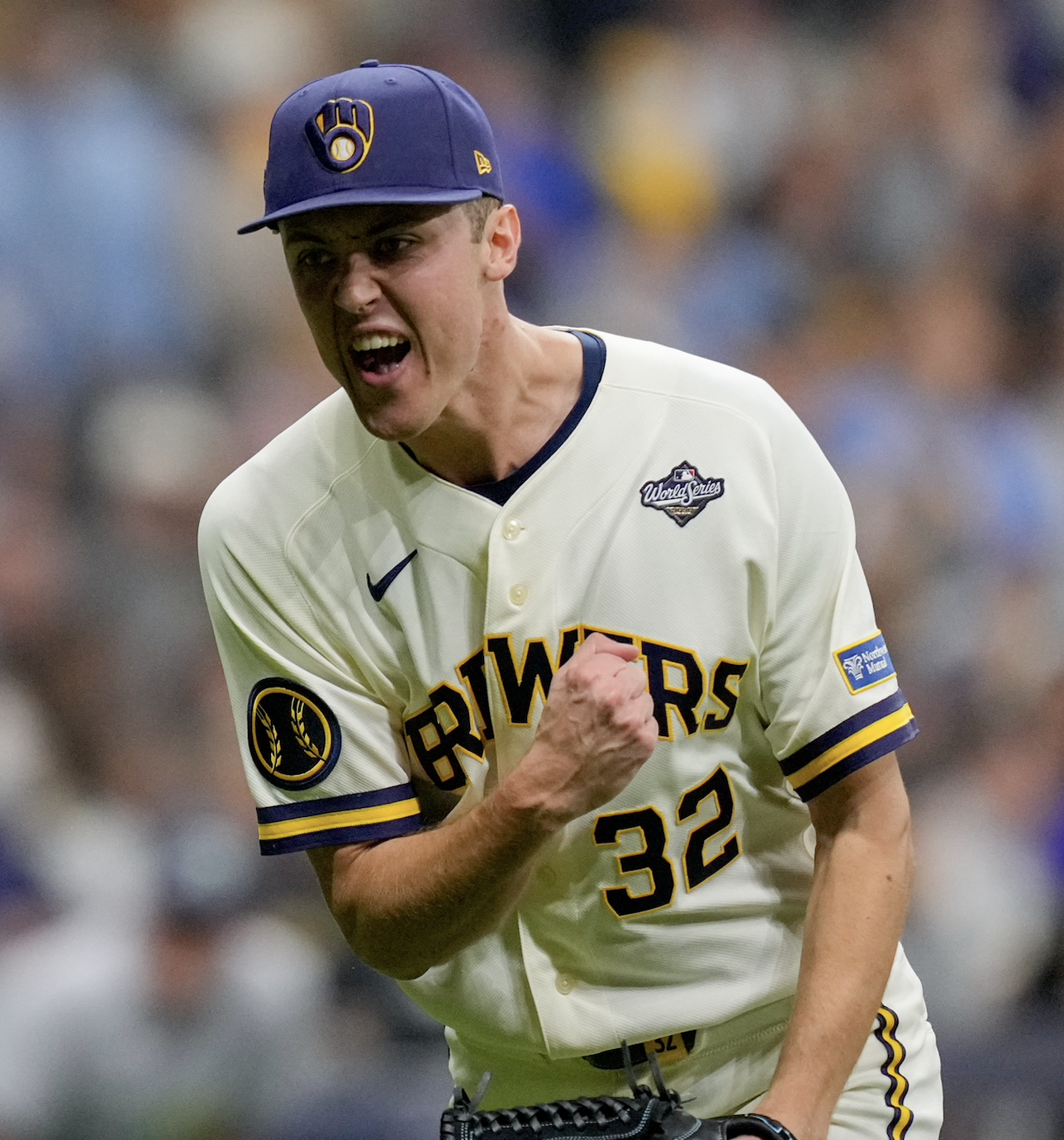 Brewers win Game 1 of World Series — WPBF Sports Palm Beach, Delray Beach Sports news