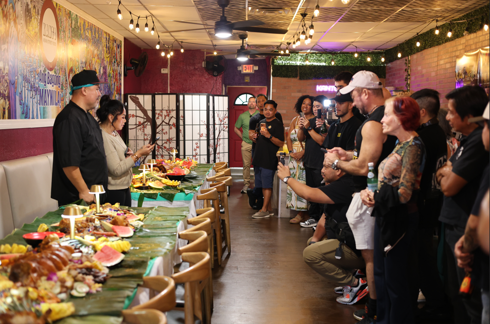 South Florida Filipino community keeps boodle fight tradition alive with lechon and hands-on feast — WPBF West Palm Beach